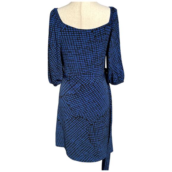 BCBGeneration Black Blue Wrap Dress 3/4 Sleeves Midi Length V-Neck Size Medium - Picture 3 of 5